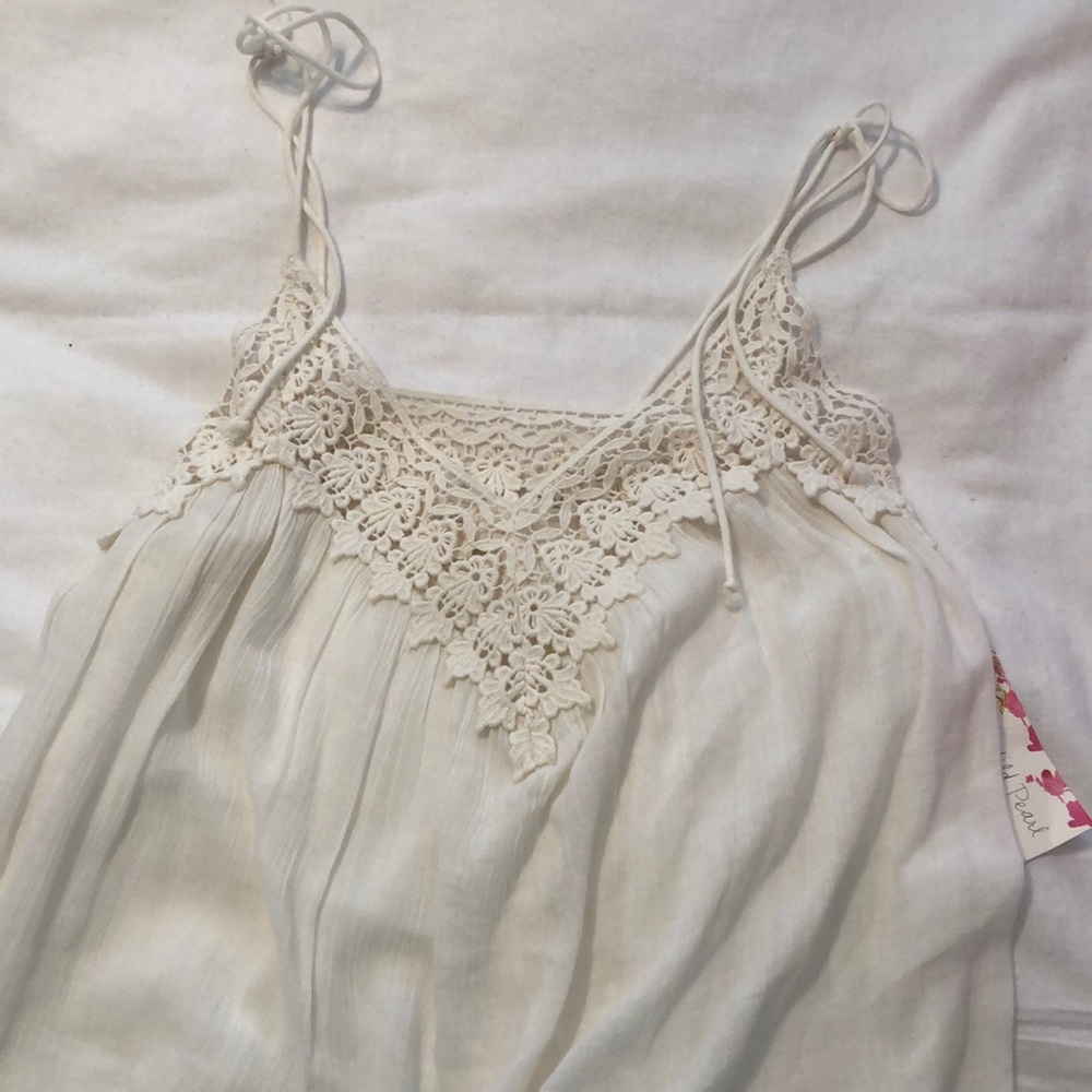 Ivory flowy lace tank top size S